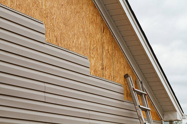 Professional Vinyl Siding technician working in Milton, NC
